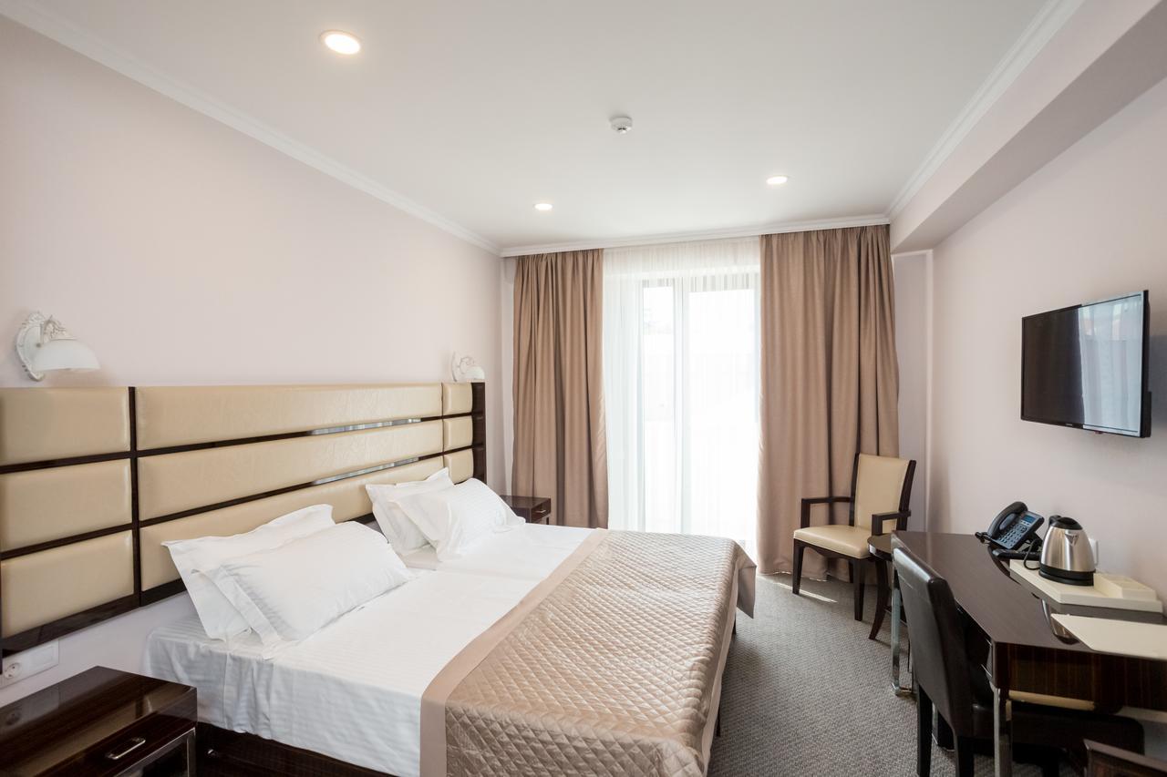 Hotel Genio Tbilisi Bagian luar foto