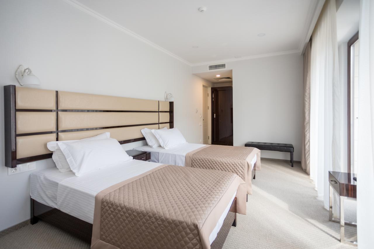 Hotel Genio Tbilisi Bagian luar foto